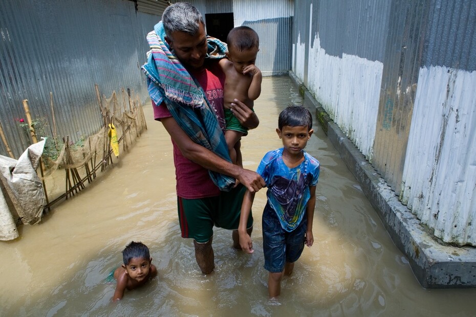 Vater mit Kinder Bangladesch
